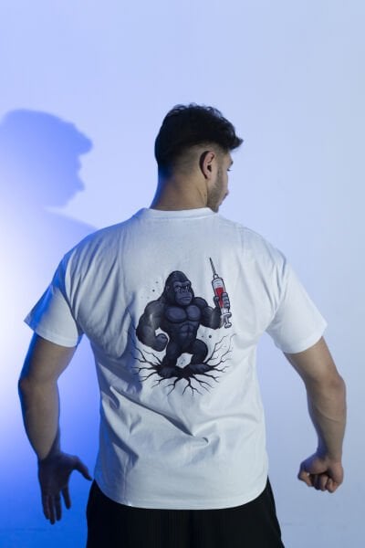 BEYAZ OVERSİZE BASKILI TİŞÖRT